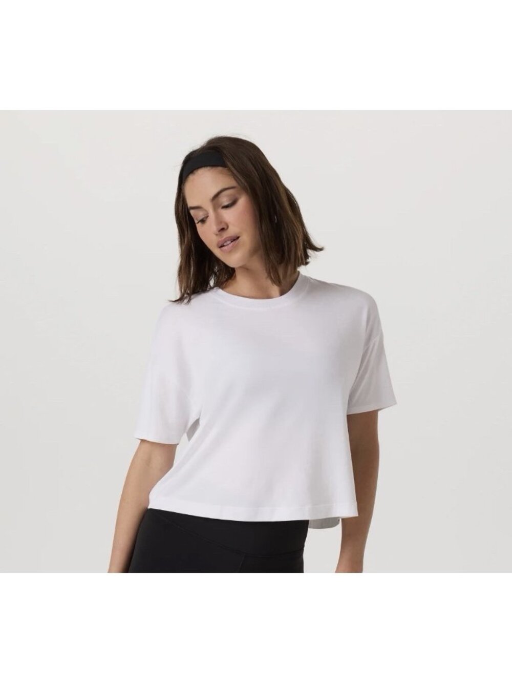 Vuori Energy Tee White Short Sleeve Cropped Performance Yoga Gym Womens Small